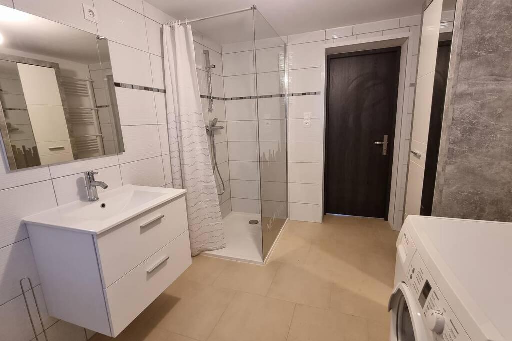 Appartement 2 Pieces Equipe A Roppenheim Alsace Exterior foto